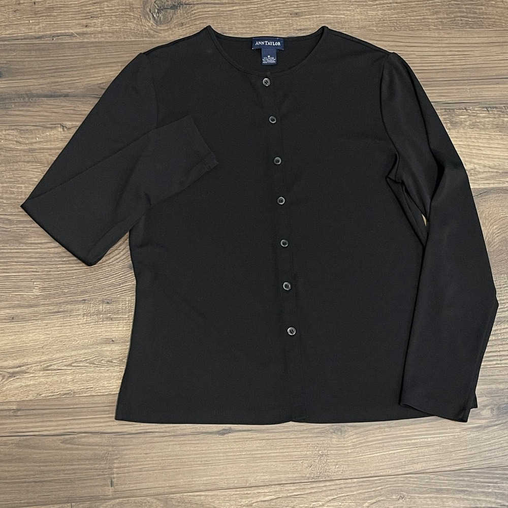 Ann Taylor Womens Medium Black Long Sleeve Button Front Crew Neck Cardigan Top